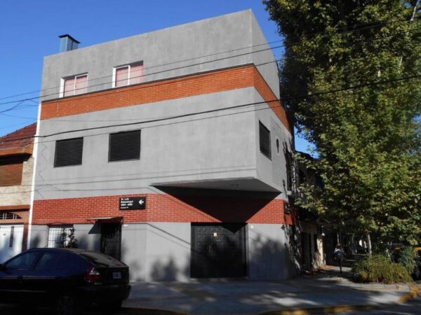 Casa sobre lote propio en pleno barrio de Floresta